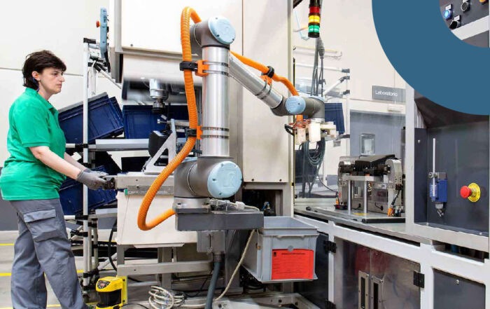 Trabajador utilizando robots