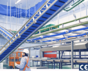 Chico revisando la máquinaria